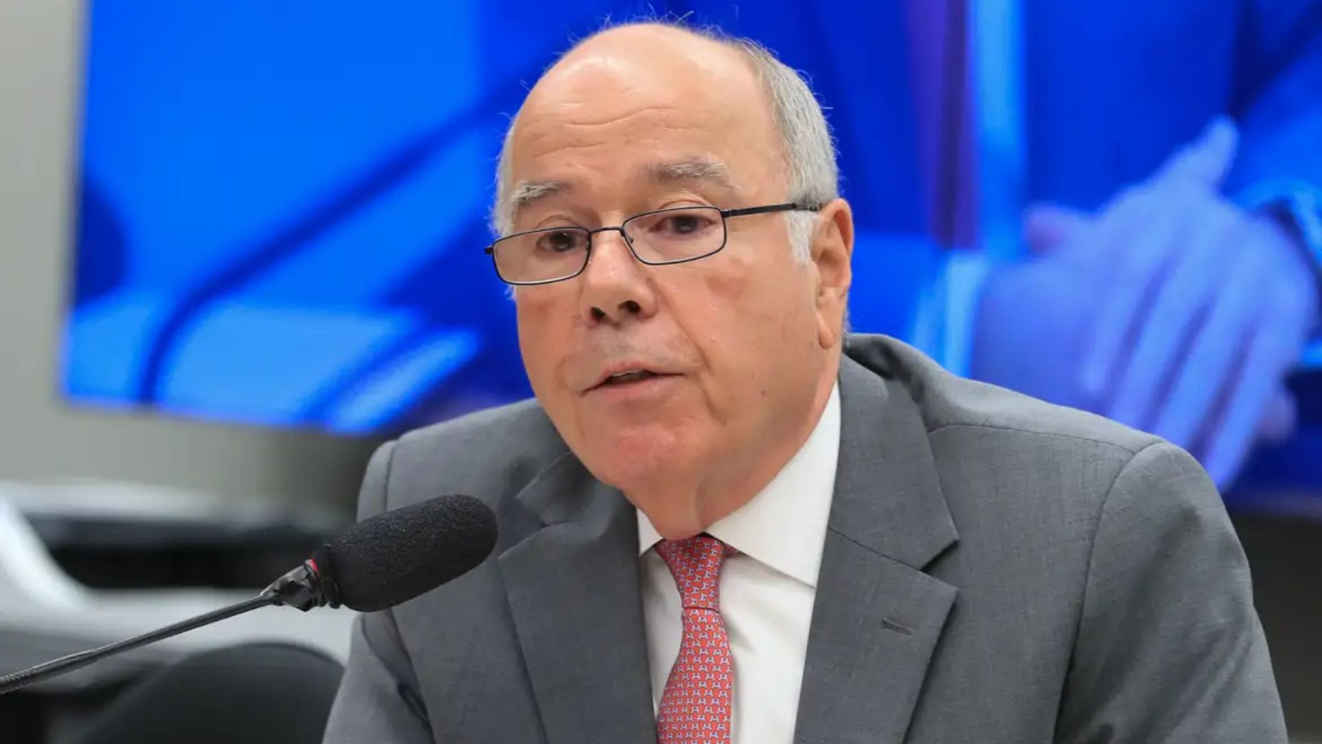 Itamaraty tenta retirada de políticos brasileiros via Jordânia
